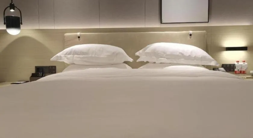 Bed in VX Hotel Hubei Wuhan Hongshan District 1st Guanggu Road