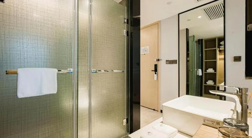 VX Hotel Hubei Wuhan Hongshan District 1st Guanggu Road