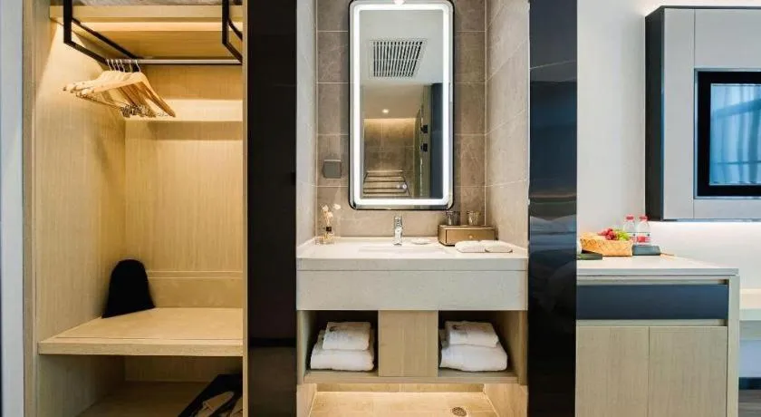 VX Hotel Hubei Wuhan Hongshan District 1st Guanggu Road