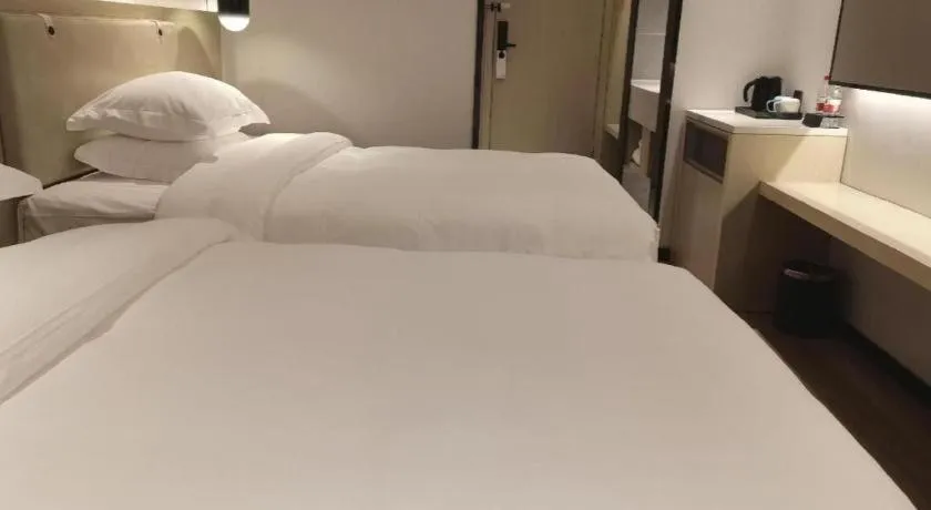 Bed in VX Hotel Hubei Wuhan Hongshan District 1st Guanggu Road