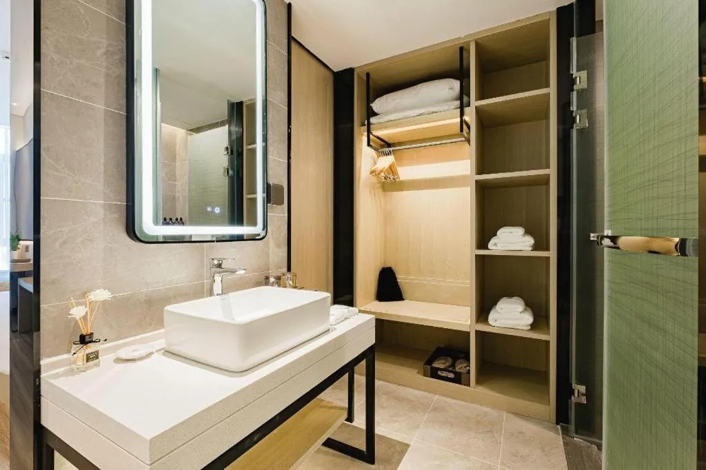 VX Hotel Hubei Wuhan Hongshan District 1st Guanggu Road