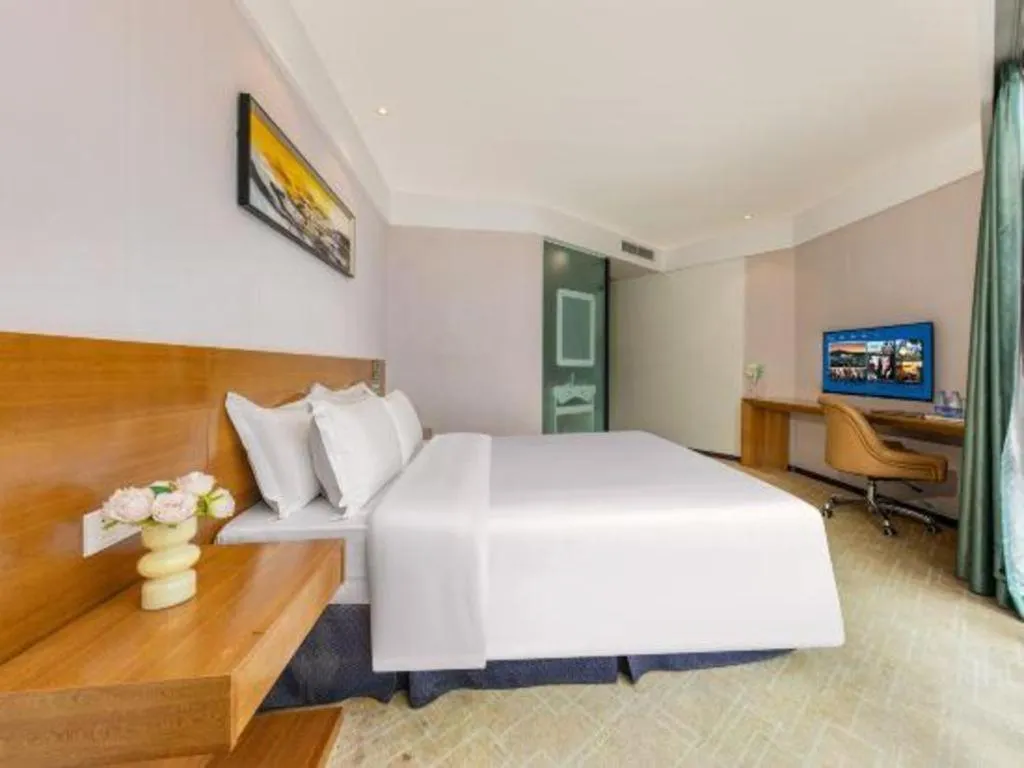 Bed in GreenTree Alliance Hotel Shenzhen Yantian District Dameisha
