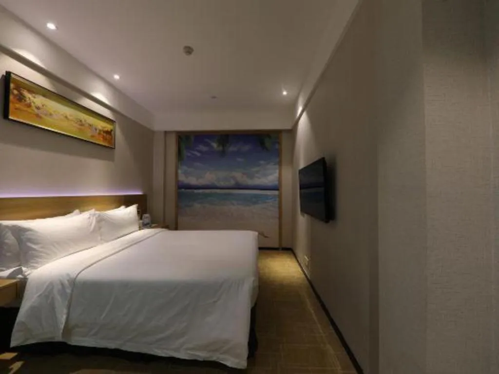 Bed in GreenTree Alliance Hotel Shenzhen Yantian District Dameisha