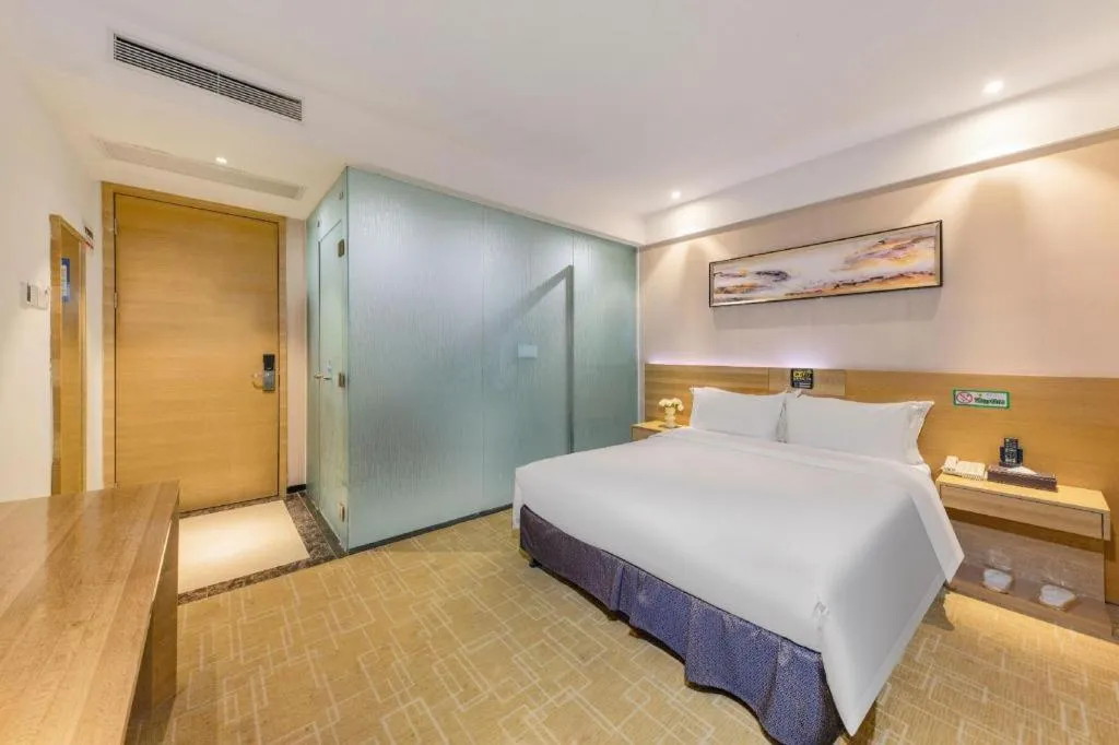 Bed in GreenTree Alliance Hotel Shenzhen Yantian District Dameisha