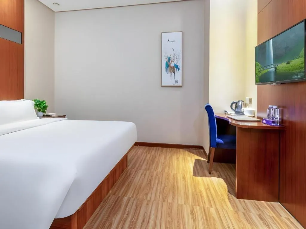 Bed in GreenTree Alliance Hotel Shenzhen Nanshan District Technology Park Songpingshan