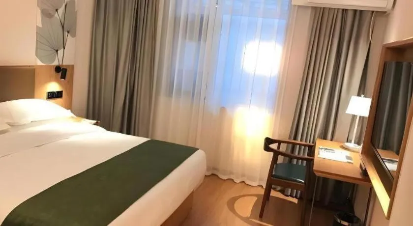 Bed in Green Tree Inn Tianjin Jinnan Linshijun University of Finance and Economics
