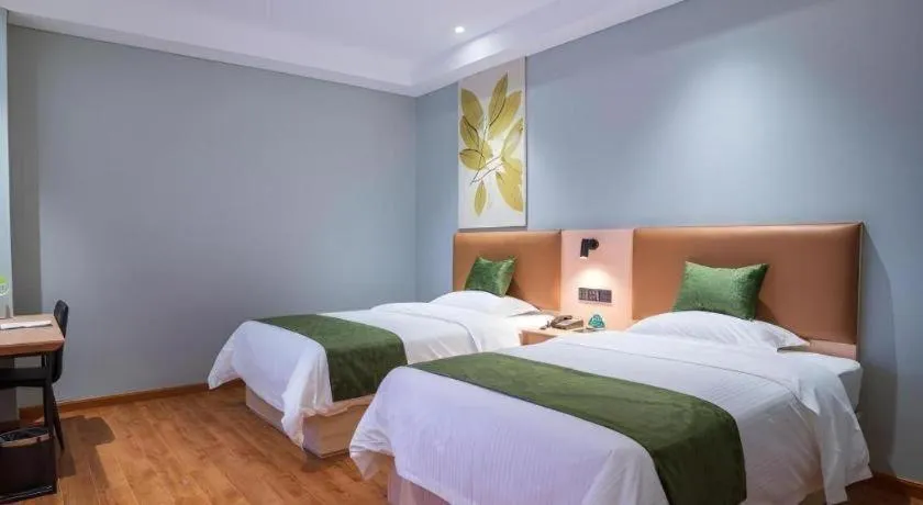 Bed in GreenTree Inn Express Suzhou Luzhi Ancient Town Scenic Area Xiaoshi Road