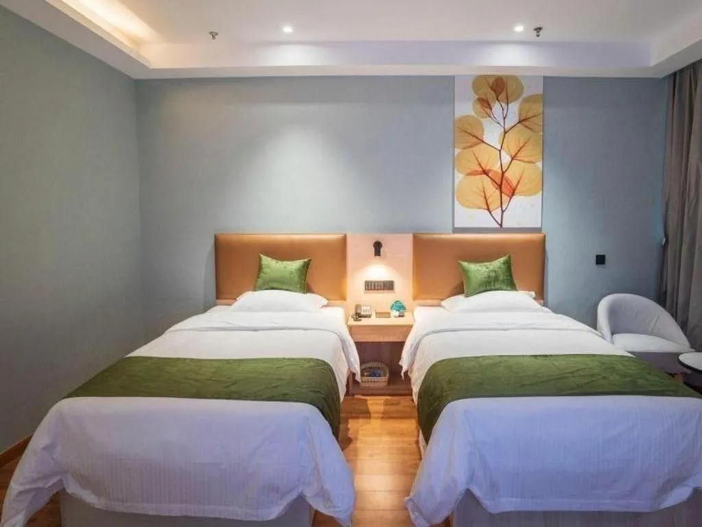 Bed in GreenTree Inn Express Suzhou Luzhi Ancient Town Scenic Area Xiaoshi Road