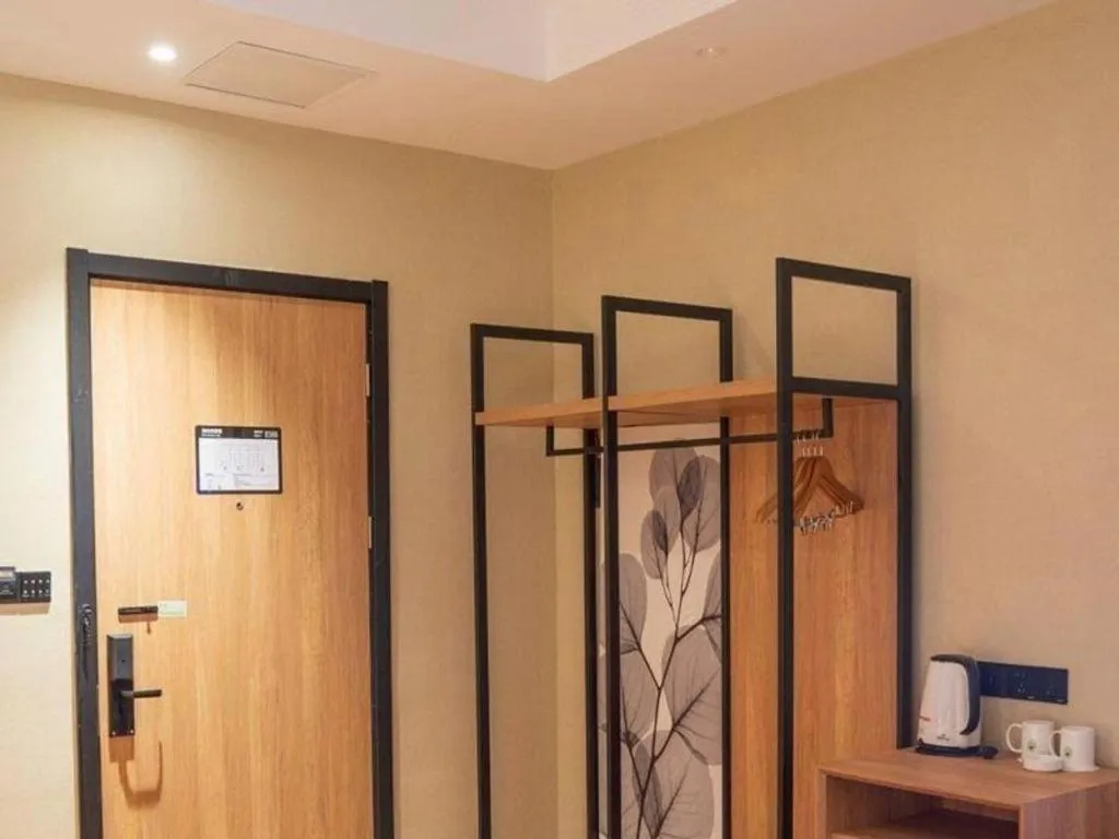 GreenTree Inn Express Suzhou Luzhi Ancient Town Scenic Area Xiaoshi Road