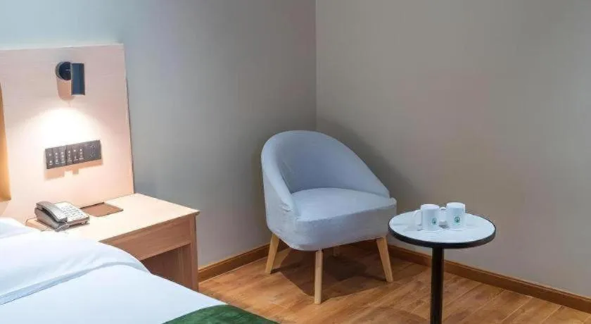 Bed in GreenTree Inn Express Suzhou Luzhi Ancient Town Scenic Area Xiaoshi Road