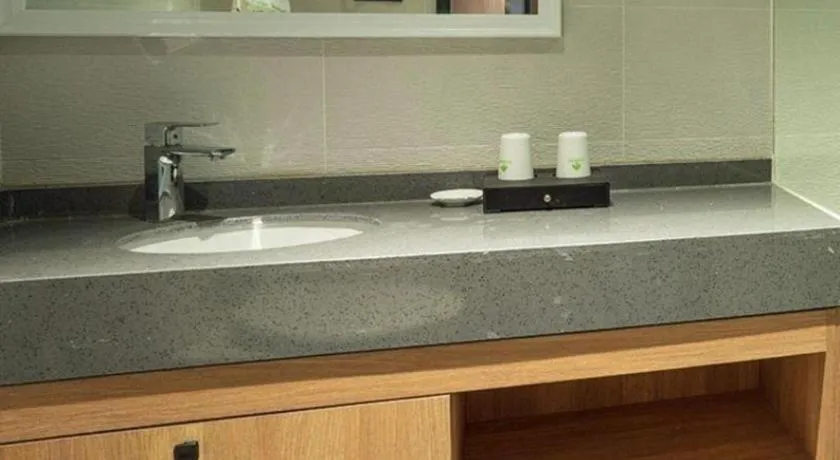 GreenTree Inn Express Suzhou Luzhi Ancient Town Scenic Area Xiaoshi Road