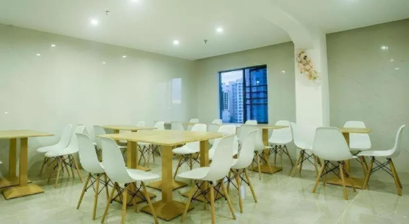 GreenTree Inn Express Hainan Haikou Haixiu Zhong Road