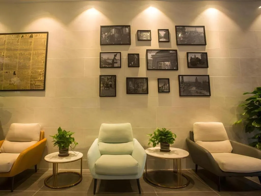 GreenTree Inn Express Hainan Haikou Haixiu Zhong Road