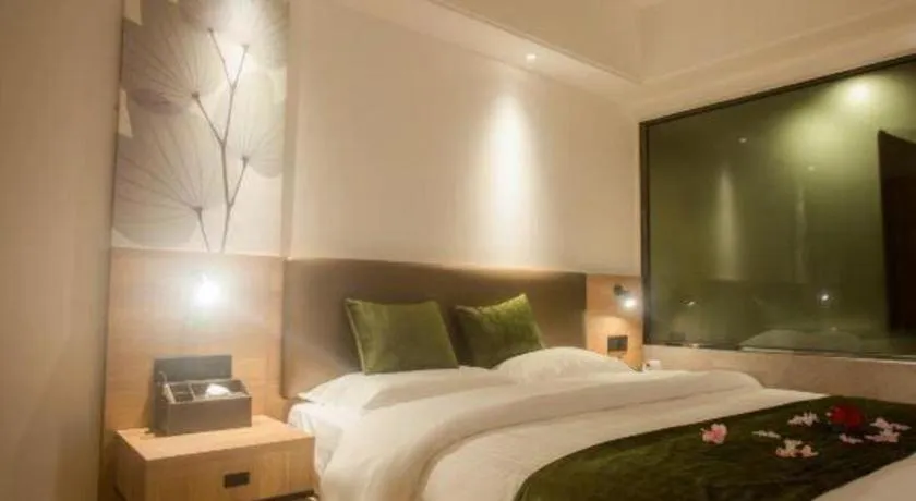 Bed in GreenTree Inn Express Hainan Haikou Haixiu Zhong Road