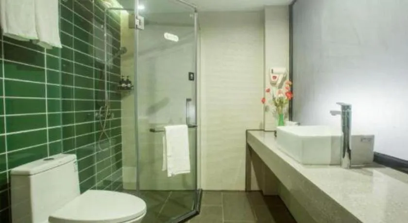 GreenTree Inn Express Hainan Haikou Haixiu Zhong Road