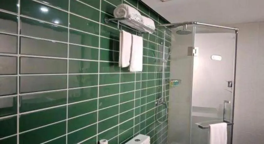 GreenTree Inn Express Hainan Haikou Haixiu Zhong Road