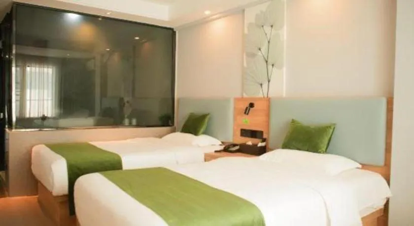 Bed in GreenTree Inn Express Hainan Haikou Haixiu Zhong Road