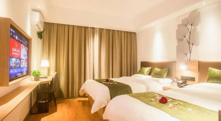 Bed in GreenTree Inn Express Hainan Haikou Haixiu Zhong Road