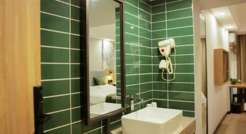 GreenTree Inn Express Hainan Haikou Haixiu Zhong Road