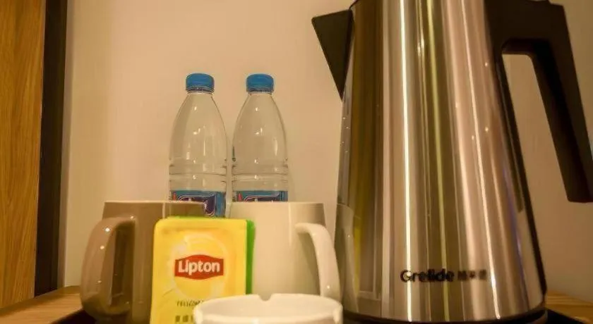 GreenTree Inn Express Hainan Haikou Haixiu Zhong Road