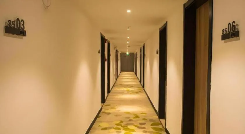 GreenTree Inn Express Hainan Haikou Haixiu Zhong Road