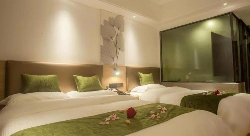 Bed in GreenTree Inn Express Hainan Haikou Haixiu Zhong Road