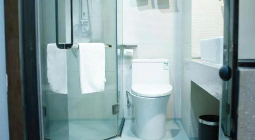 GreenTree Inn Express Hainan Haikou Haixiu Zhong Road