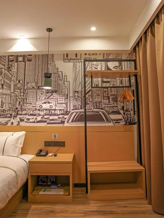 Bed in City Comfort Inn Wuhan Jianghan Road Xunlimen Metro Station