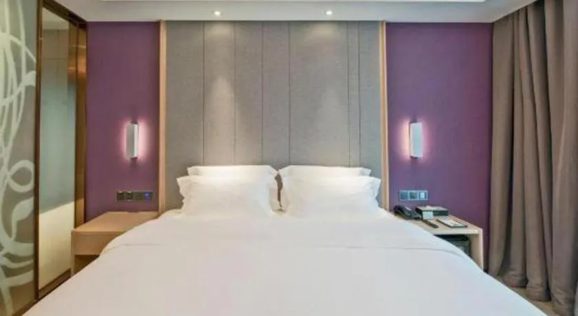 Bed in Lavande Hotel Guangzhou Jiahewanggang Metro Station Konggang Avenue Jinbo Plaza