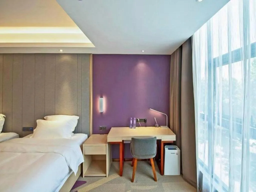 Bed in Lavande Hotel Guangzhou Jiahewanggang Metro Station Konggang Avenue Jinbo Plaza