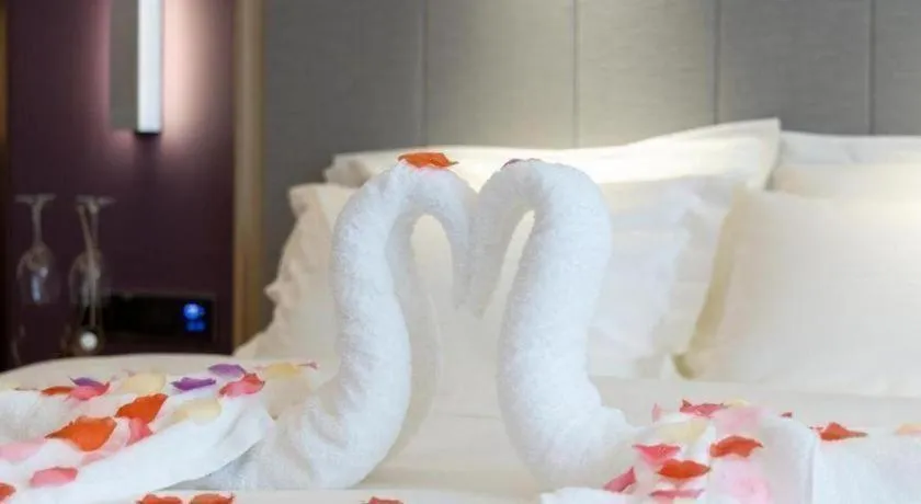 Bed in Lavande Hotel Guangzhou Jiahewanggang Metro Station Konggang Avenue Jinbo Plaza