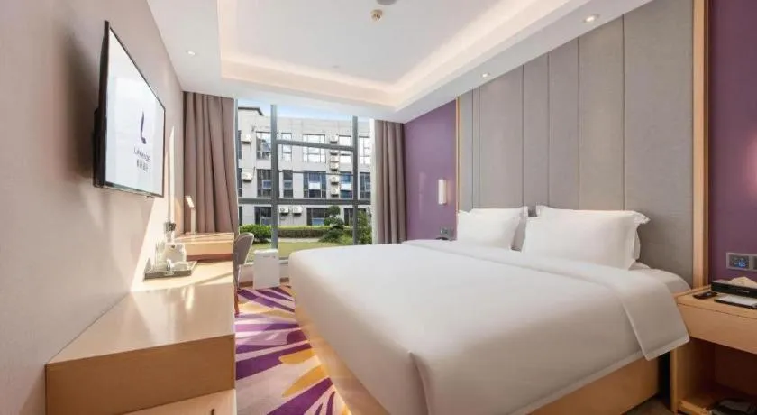 Bed in Lavande Hotel Guangzhou Jiahewanggang Metro Station Konggang Avenue Jinbo Plaza
