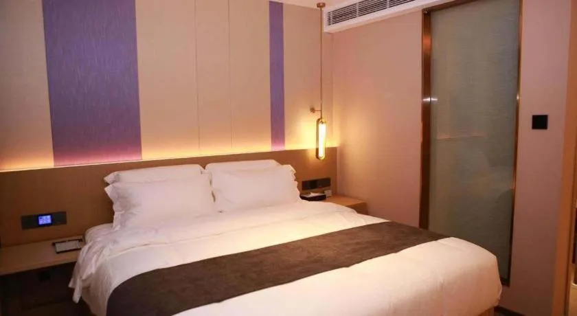 Bed in Lavande Hotel Shenzhen East Gate Wanxiang City Guomao Metro Statipn