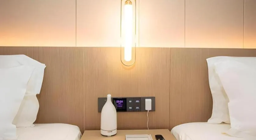 Bed in Lavande Hotel Shenzhen East Gate Wanxiang City Guomao Metro Statipn