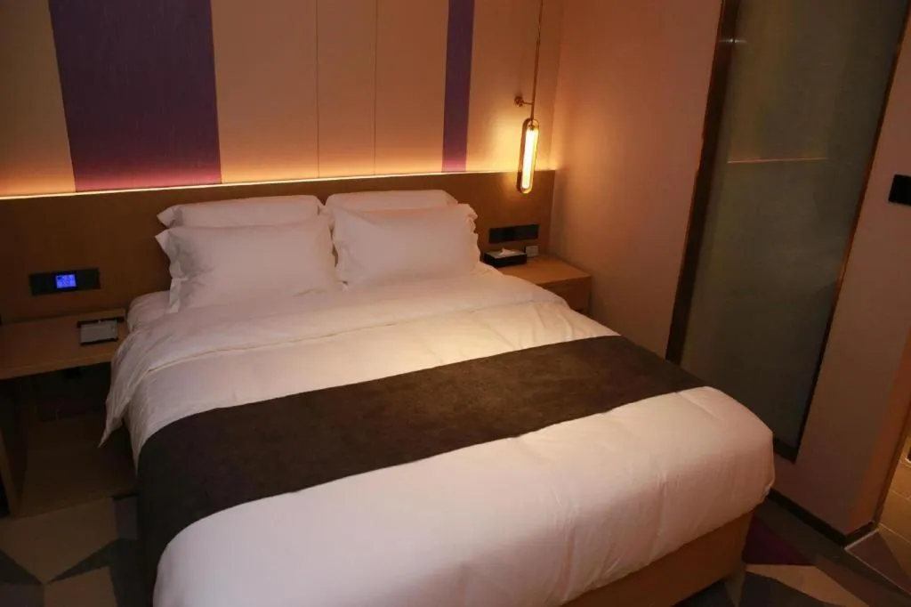 Bed in Lavande Hotel Shenzhen East Gate Wanxiang City Guomao Metro Statipn