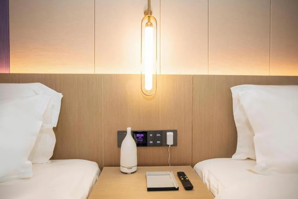 Bed in Lavande Hotel Shenzhen East Gate Wanxiang City Guomao Metro Statipn