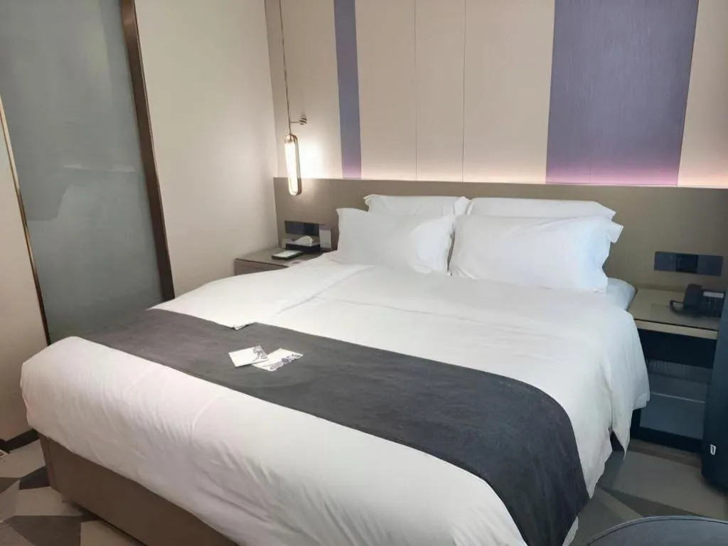 Bed in Lavande Hotel Shenzhen East Gate Wanxiang City Guomao Metro Statipn