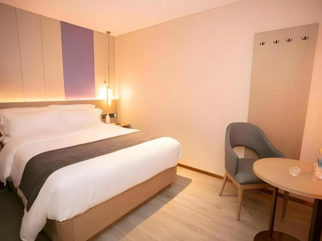 Bed in Lavande Hotel Shenzhen East Gate Wanxiang City Guomao Metro Statipn