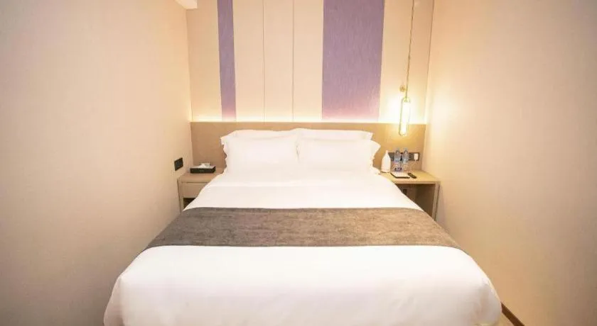 Bed in Lavande Hotel Shenzhen East Gate Wanxiang City Guomao Metro Statipn
