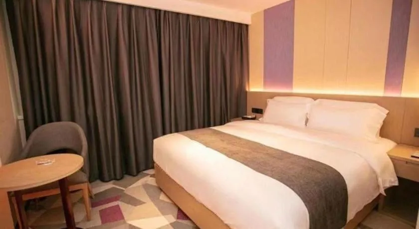 Bed in Lavande Hotel Shenzhen East Gate Wanxiang City Guomao Metro Statipn