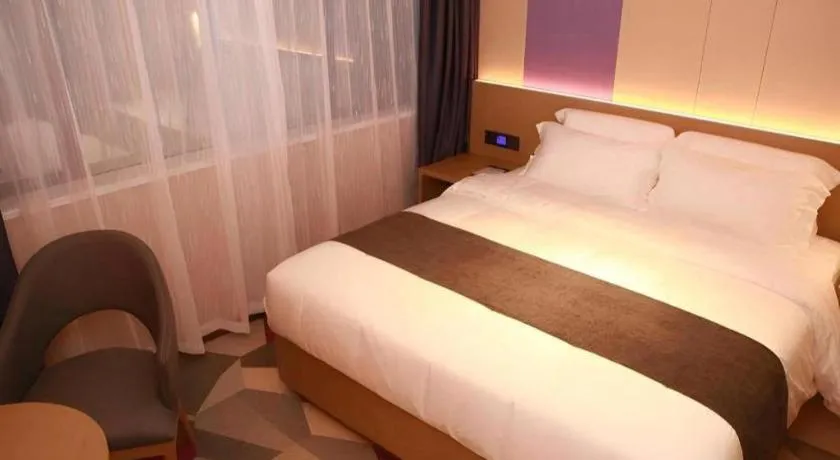 Bed in Lavande Hotel Shenzhen East Gate Wanxiang City Guomao Metro Statipn