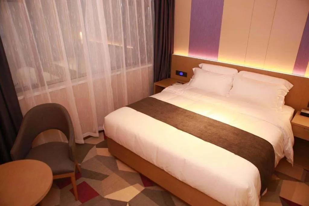 Bed in Lavande Hotel Shenzhen East Gate Wanxiang City Guomao Metro Statipn