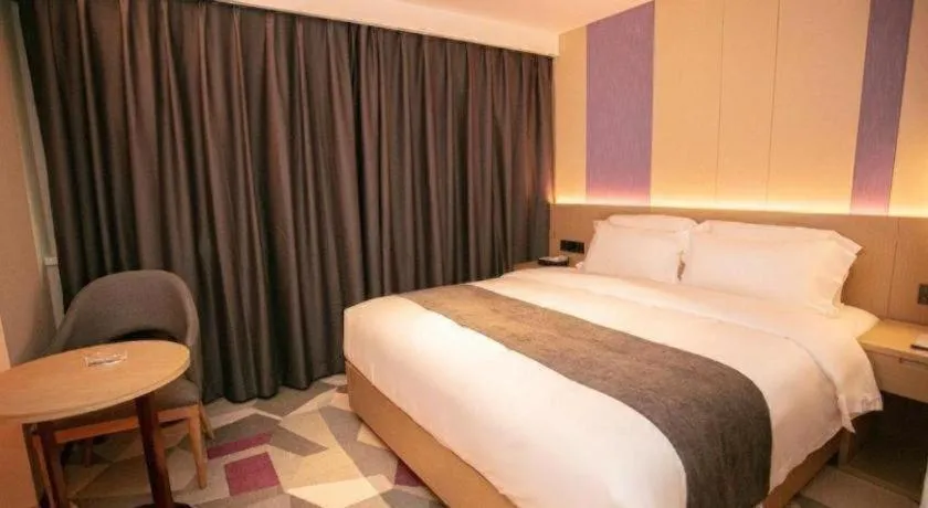 Bed in Lavande Hotel Shenzhen East Gate Wanxiang City Guomao Metro Statipn