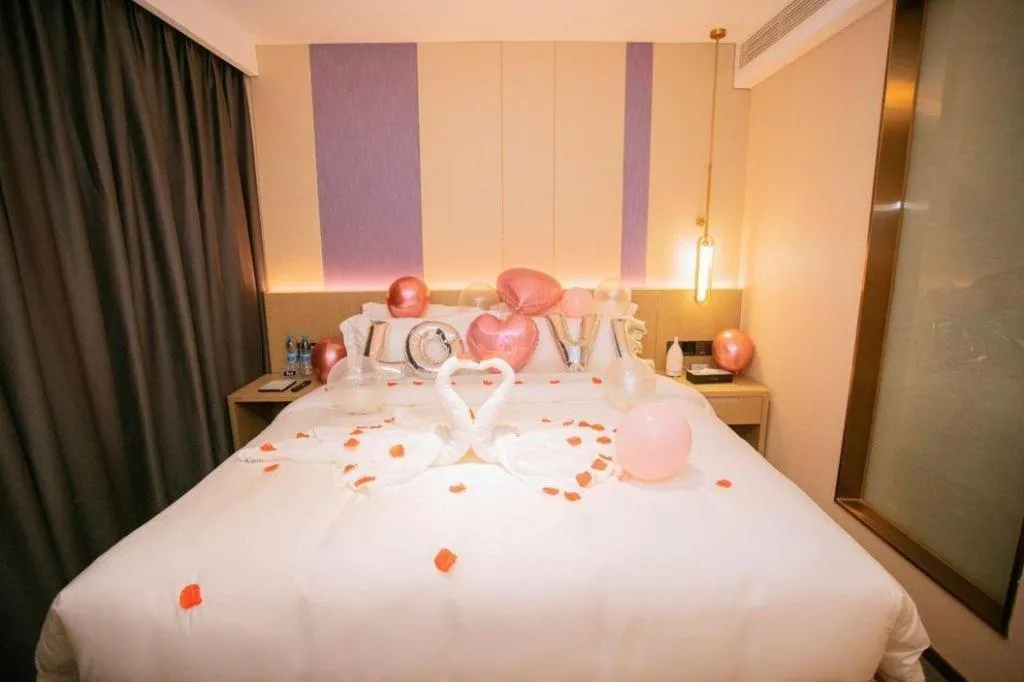 Bed in Lavande Hotel Shenzhen East Gate Wanxiang City Guomao Metro Statipn