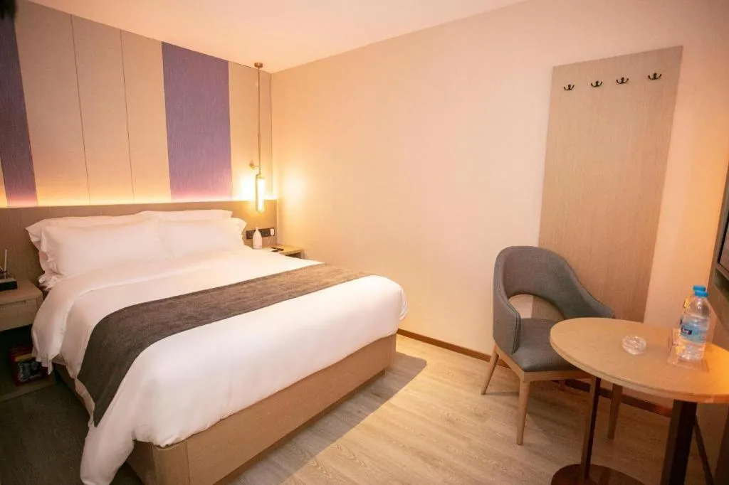 Bed in Lavande Hotel Shenzhen East Gate Wanxiang City Guomao Metro Statipn