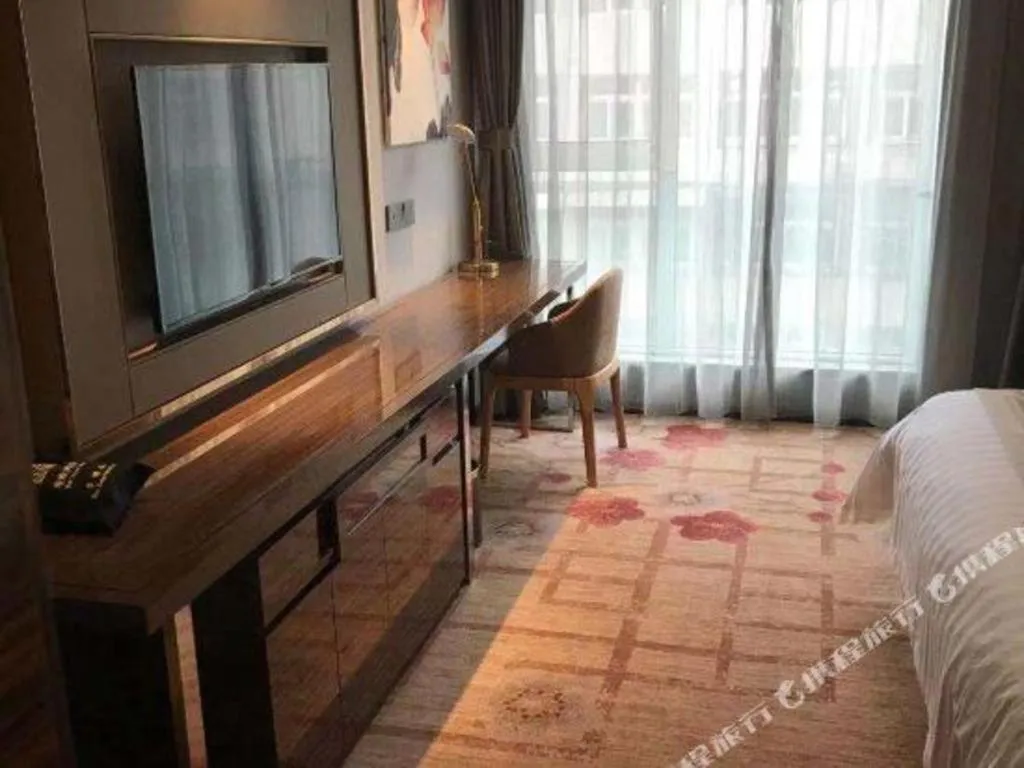 Borrman Hotel Jinan Yijia Exhibition Center Laotun Metro Station