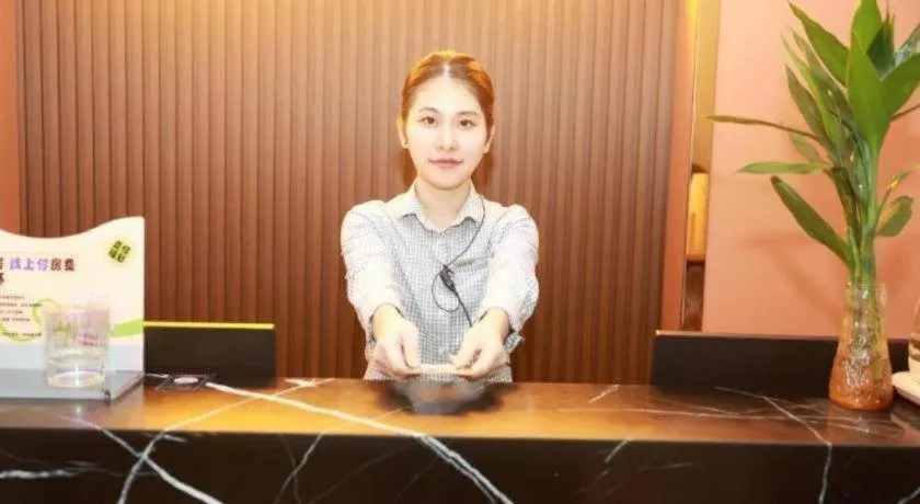 City Comfort Premier Hotel Guangzhou Tower Chigang Metro Station Pazhou Exhibition