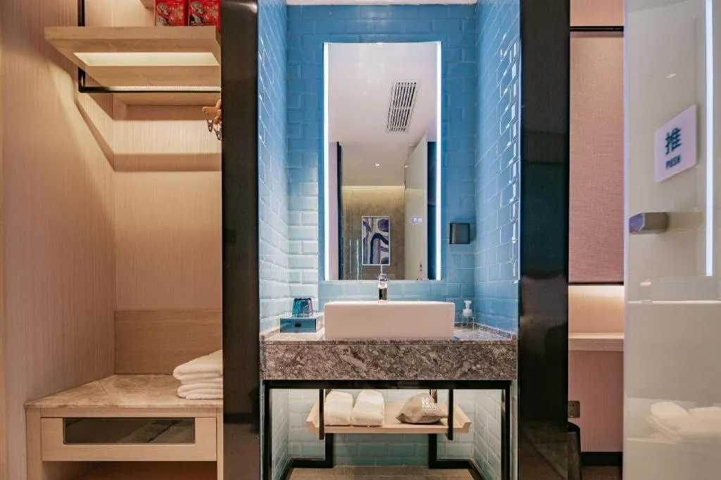 Bed in Echarm Hotel Shenzhen International Exhibition Center Fuyong