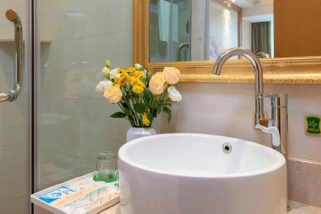 Vienna Hotel Zhengzhou Only Henan Movie Town