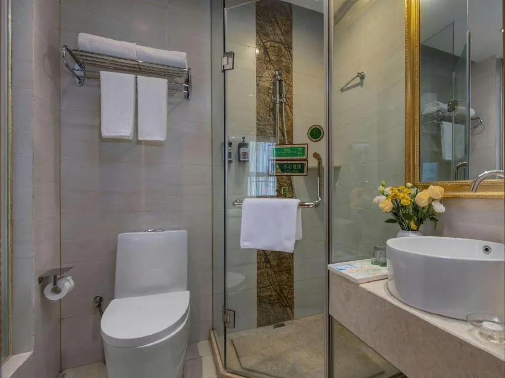 Vienna Hotel Zhengzhou Only Henan Movie Town